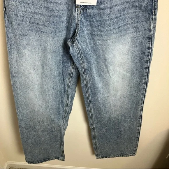 NWT Nordstrom Princess Polly Serenitia Mid Rise Relaxed Jeans Light Wash Size 4 - Picture 4 of 12